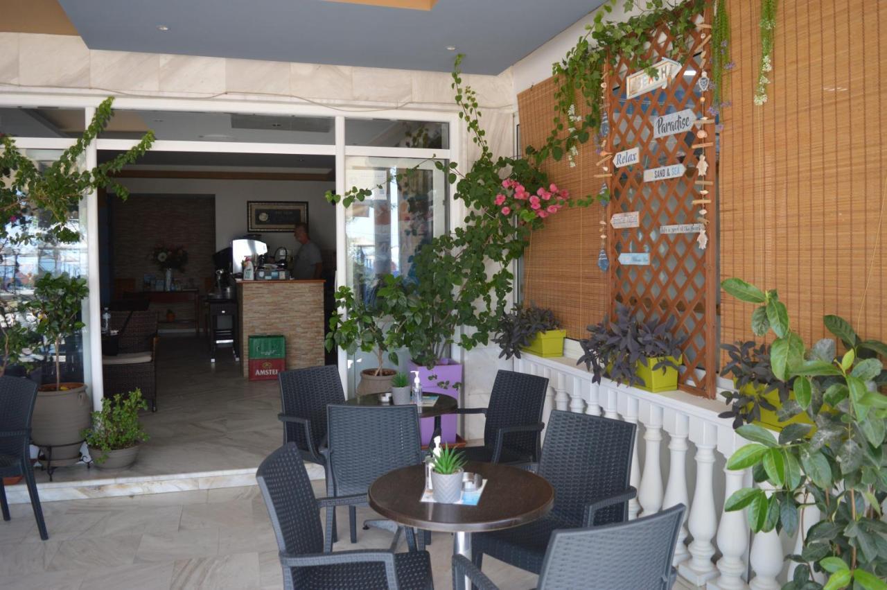 Iliana Hotel Paralia Exteriér fotografie